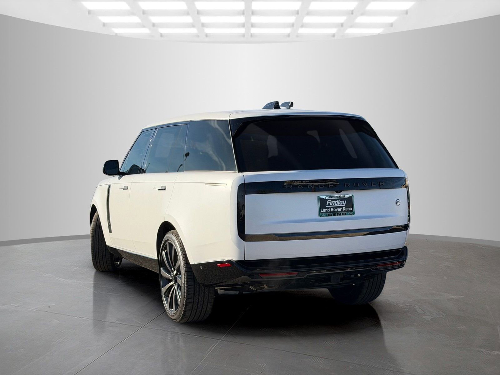 New 2026 Land Rover Range Rover SV image 7