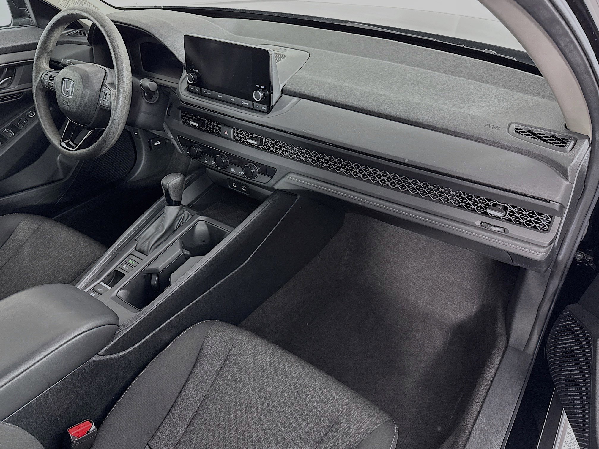 Certified 2024 Honda Accord EX image 28