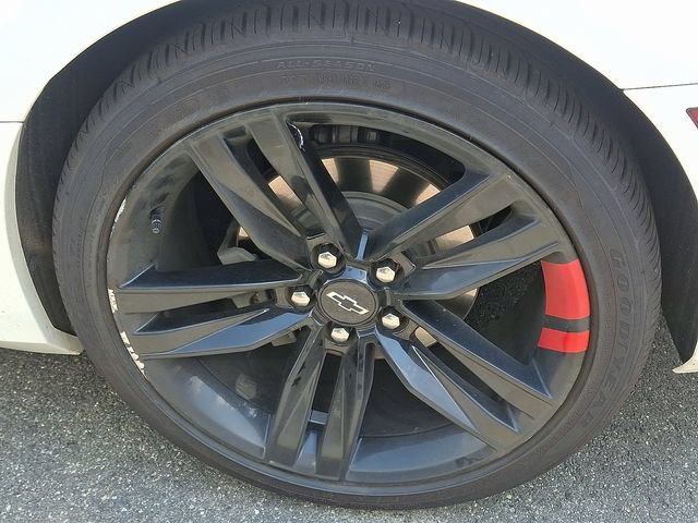 Used 2022 Chevrolet Camaro LT w/ Redline Edition RWD image 8