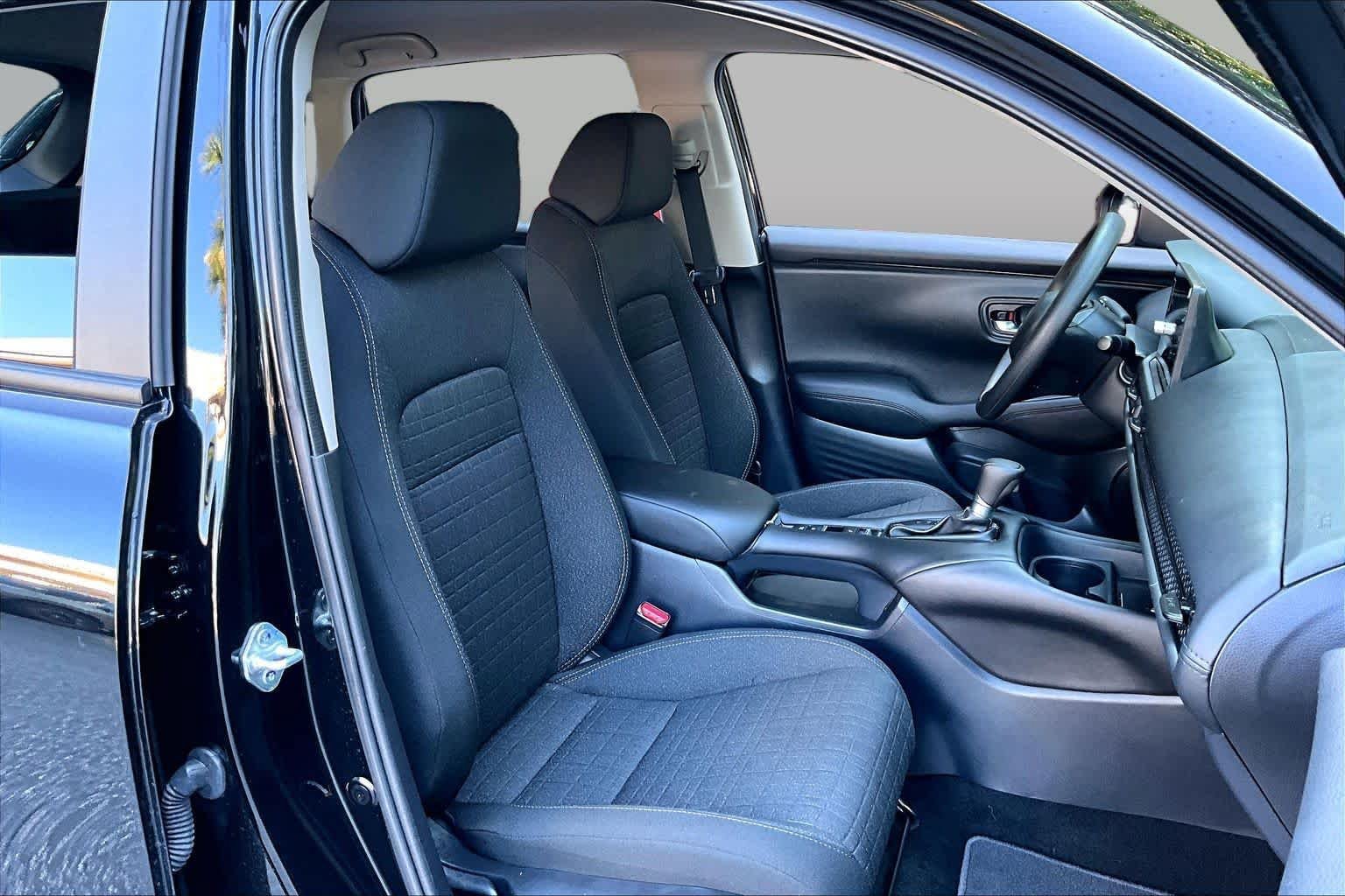 Certified 2026 Honda HR-V LX image 9