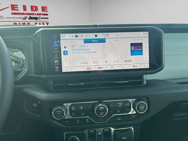 New 2026 Jeep Gladiator Sport AWD/4WD image 16