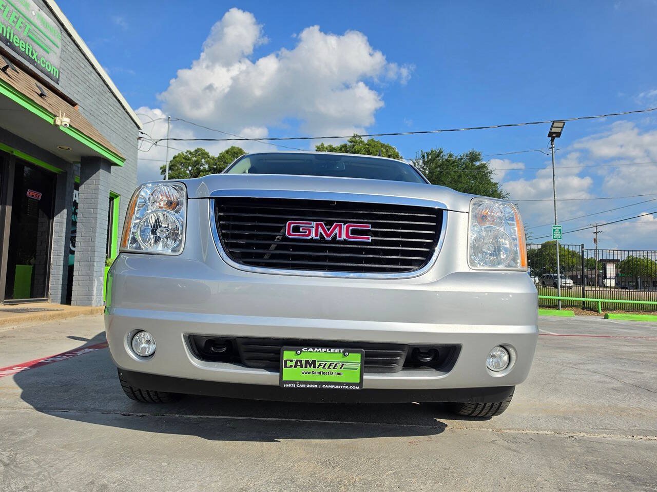 Used 2014 GMC Yukon XL SLT w/ SLT-2 Equipment Package RWD image 9