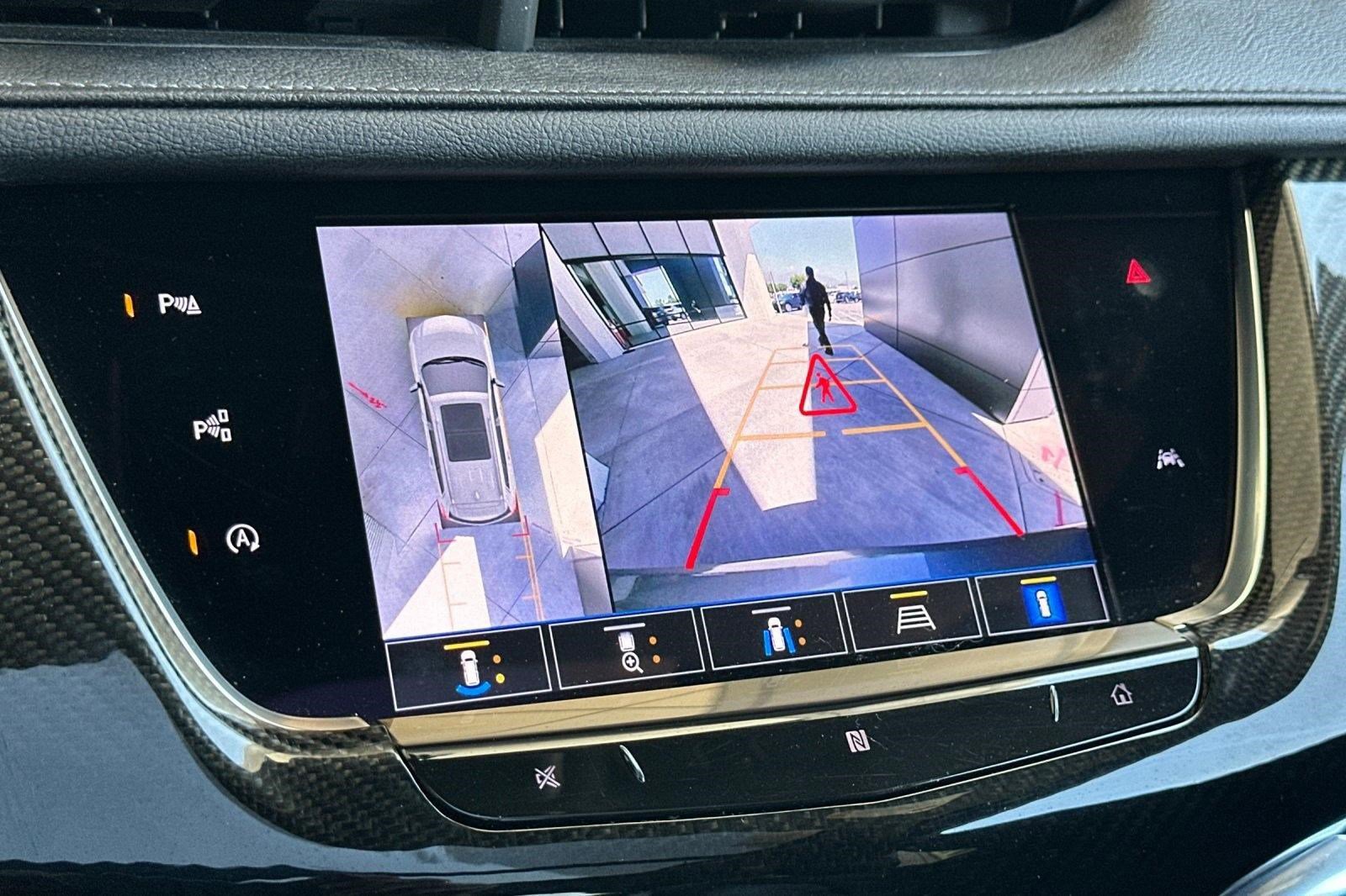 Used 2021 Cadillac XT6 Sport AWD/4WD image 24