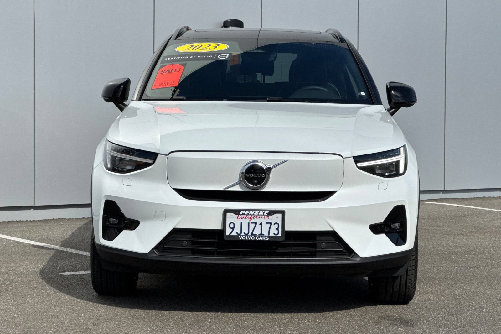 Used 2023 Volvo XC40 Recharge Ultimate w/ Protection Package Premier AWD/4WD image 8