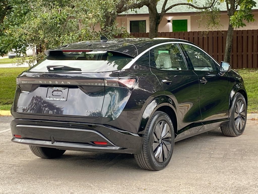 Used 2023 Nissan Ariya EVOLVE+ image 7