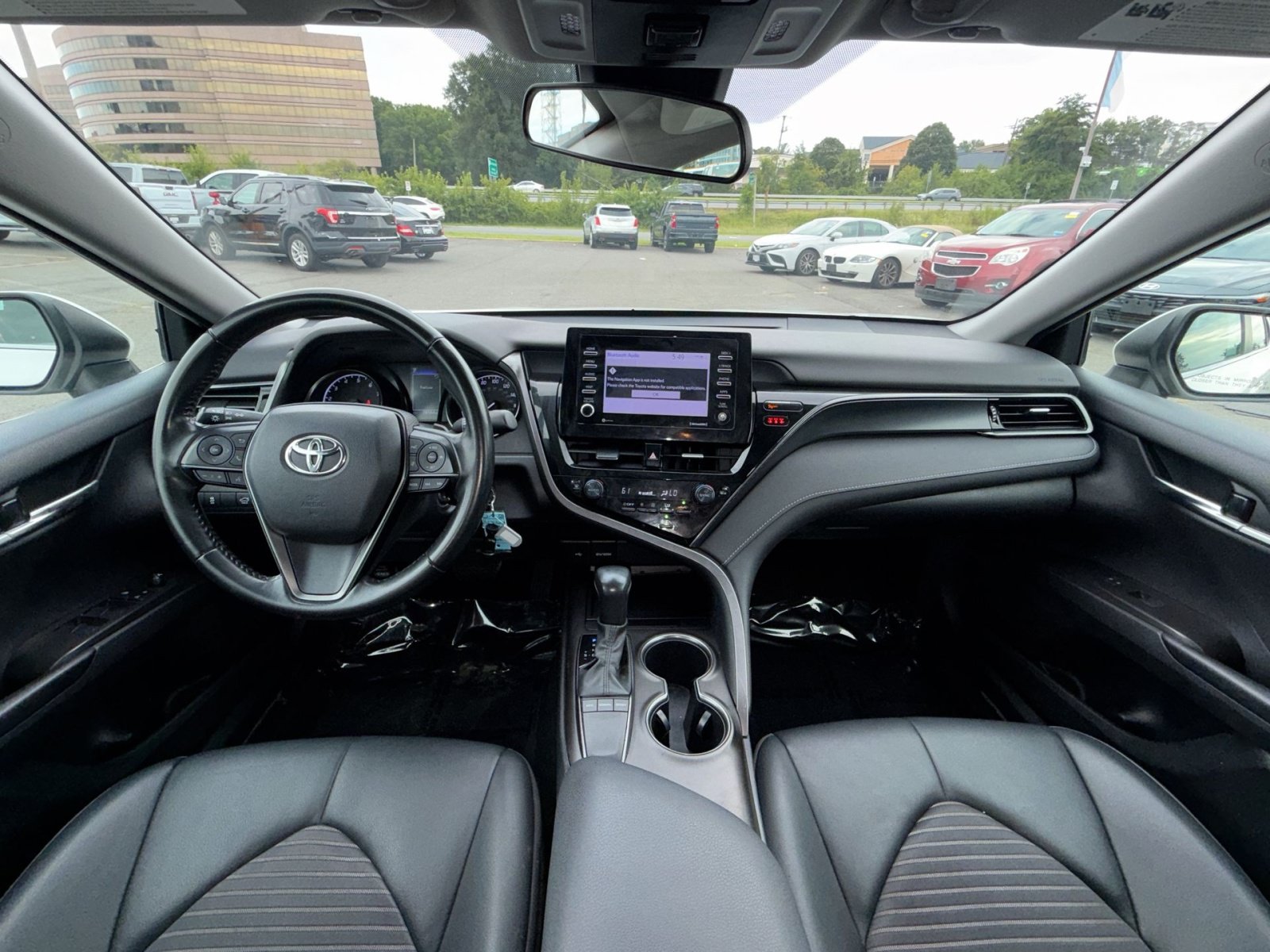 Used 2023 Toyota Camry SE FWD image 19