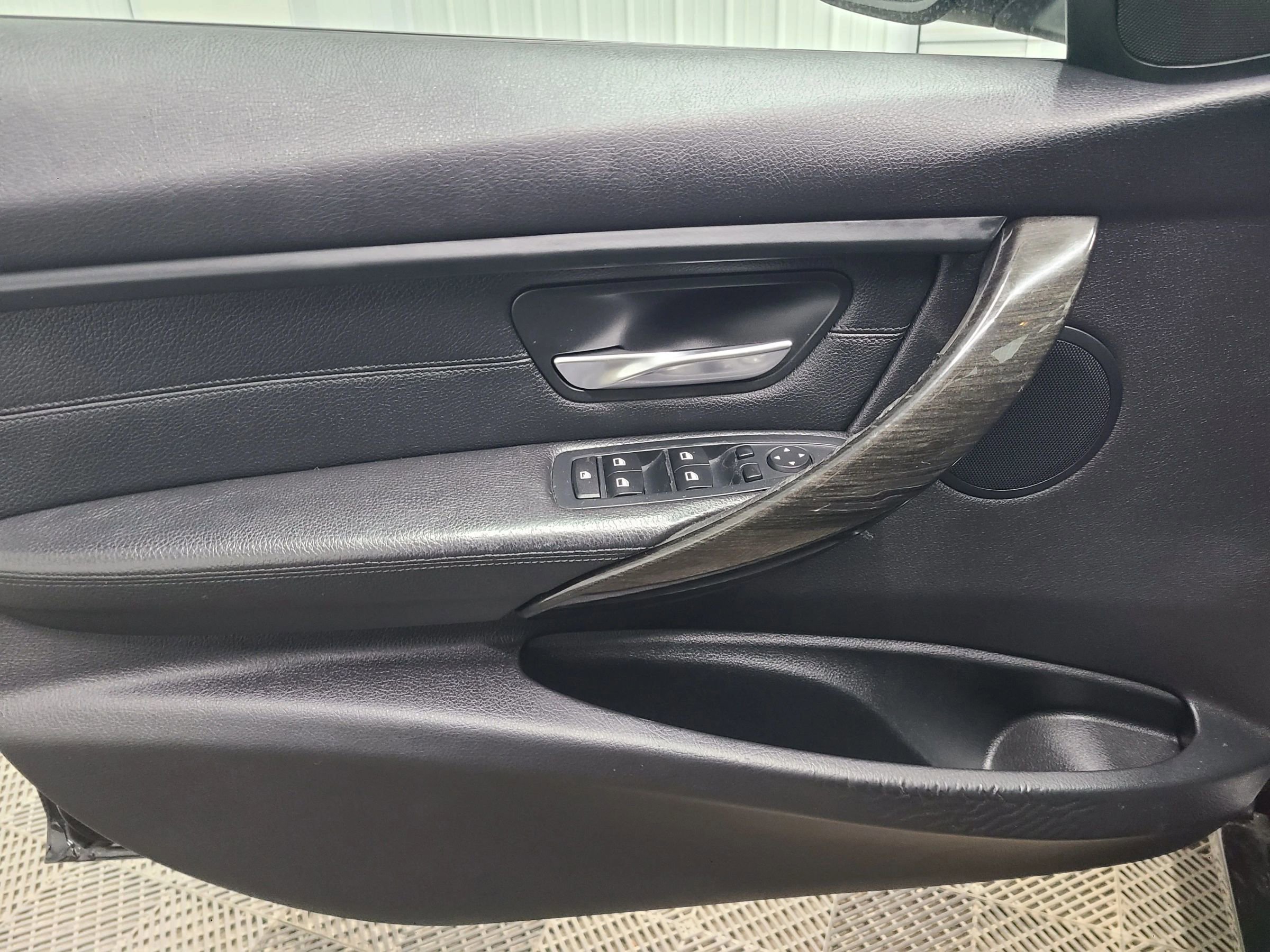 Used 2015 BMW 328i xDrive Sedan image 21