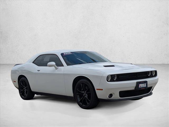 Used 2017 Dodge Challenger SXT Plus image 3