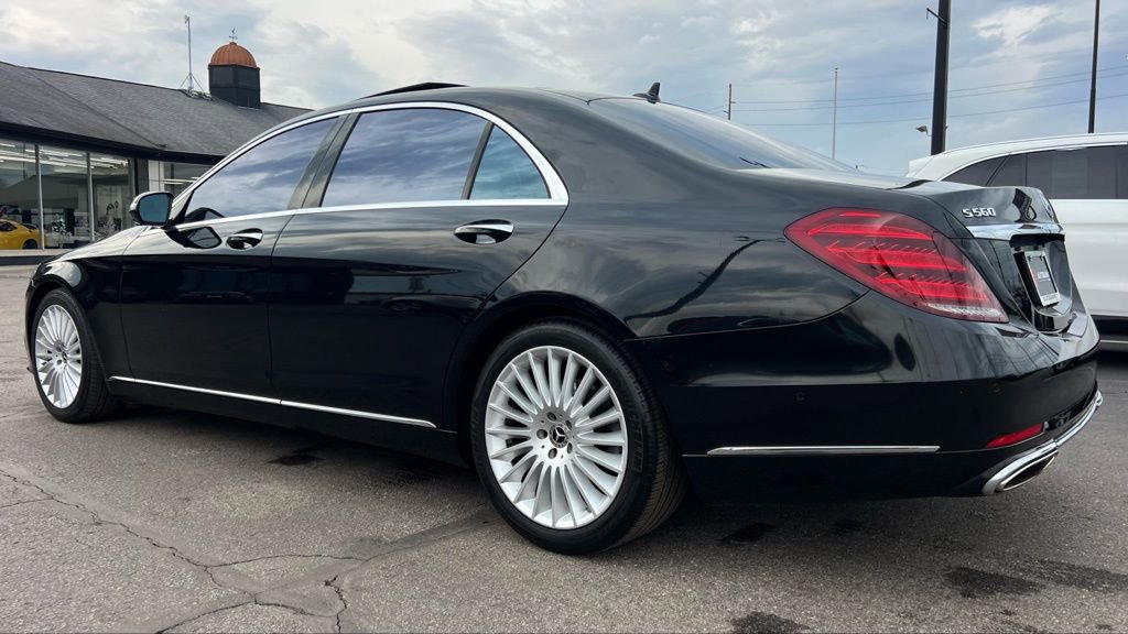 Used 2018 Mercedes-Benz S 560 Sedan image 4