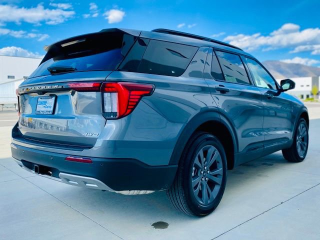 New 2026 Ford Explorer Active image 5