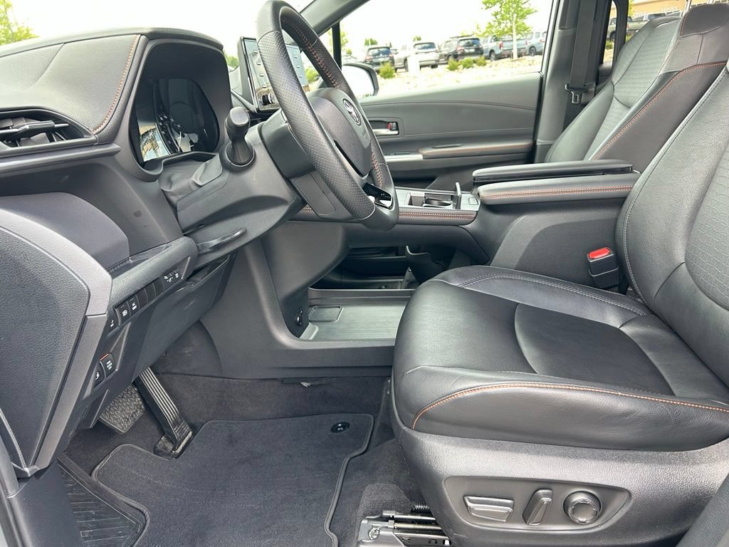 Used 2023 Toyota Sienna XSE w/ XSE Plus Package AWD/4WD image 24