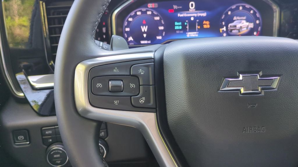 Used 2024 Chevrolet Silverado 1500 LT Trail Boss AWD/4WD image 19