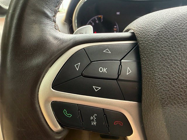 Used 2016 Jeep Grand Cherokee Overland AWD/4WD image 19