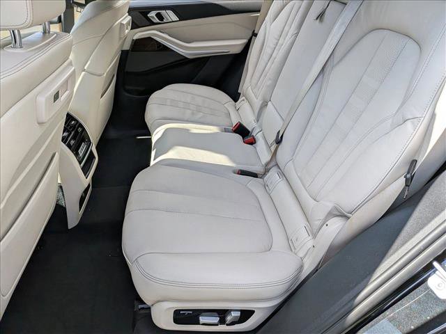 Used 2021 BMW X5 sDrive40i w/ M Sport Package image 17