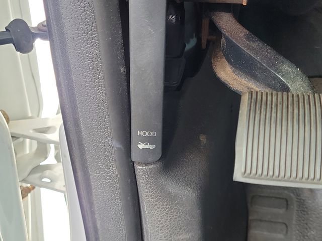 Used 2015 Ford F550 2WD Regular Cab Super Duty image 28