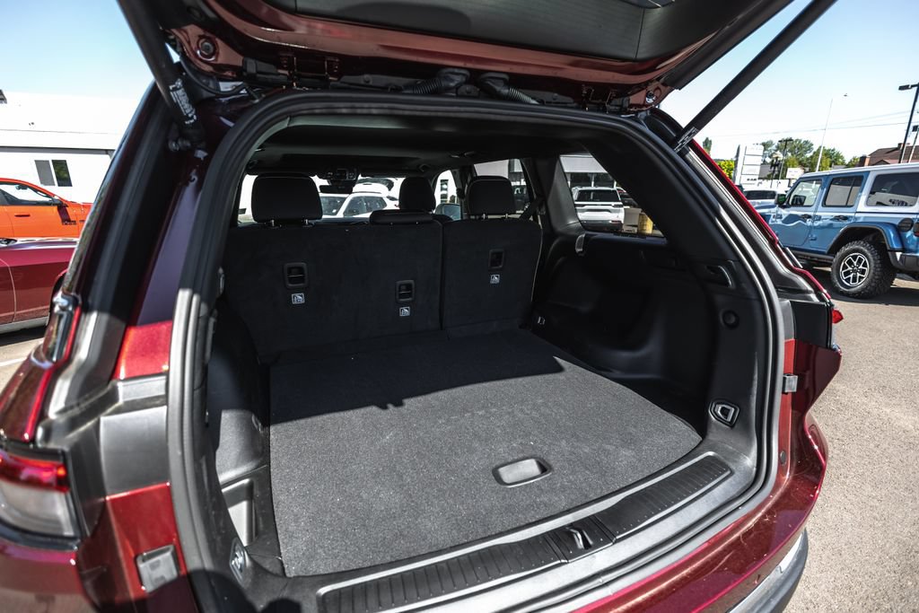 New 2026 Jeep Grand Cherokee Laredo X AWD/4WD image 30
