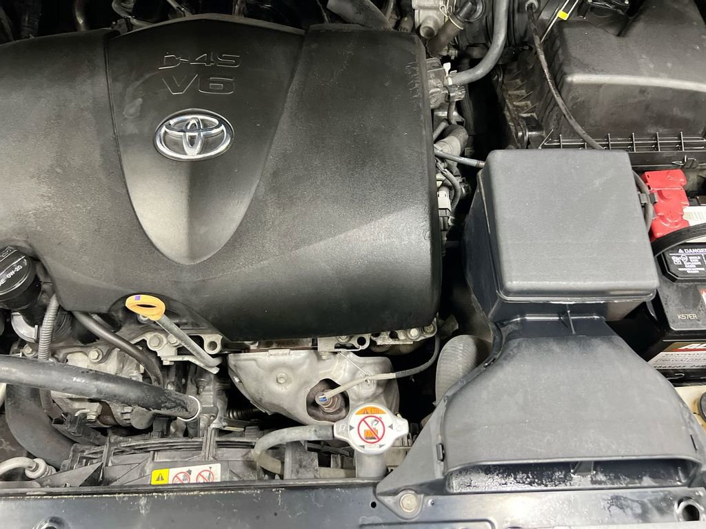 Used 2019 Toyota Sienna XLE image 26
