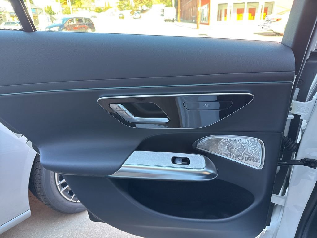 New 2026 Mercedes-Benz E 350 4MATIC Sedan image 17