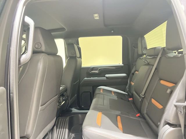 Used 2025 GMC Sierra 2500 AT4 image 24