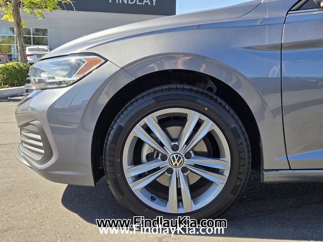 Used 2024 Volkswagen Jetta SE image 10