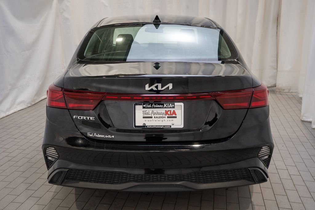 Certified 2024 Kia Forte LXS image 4