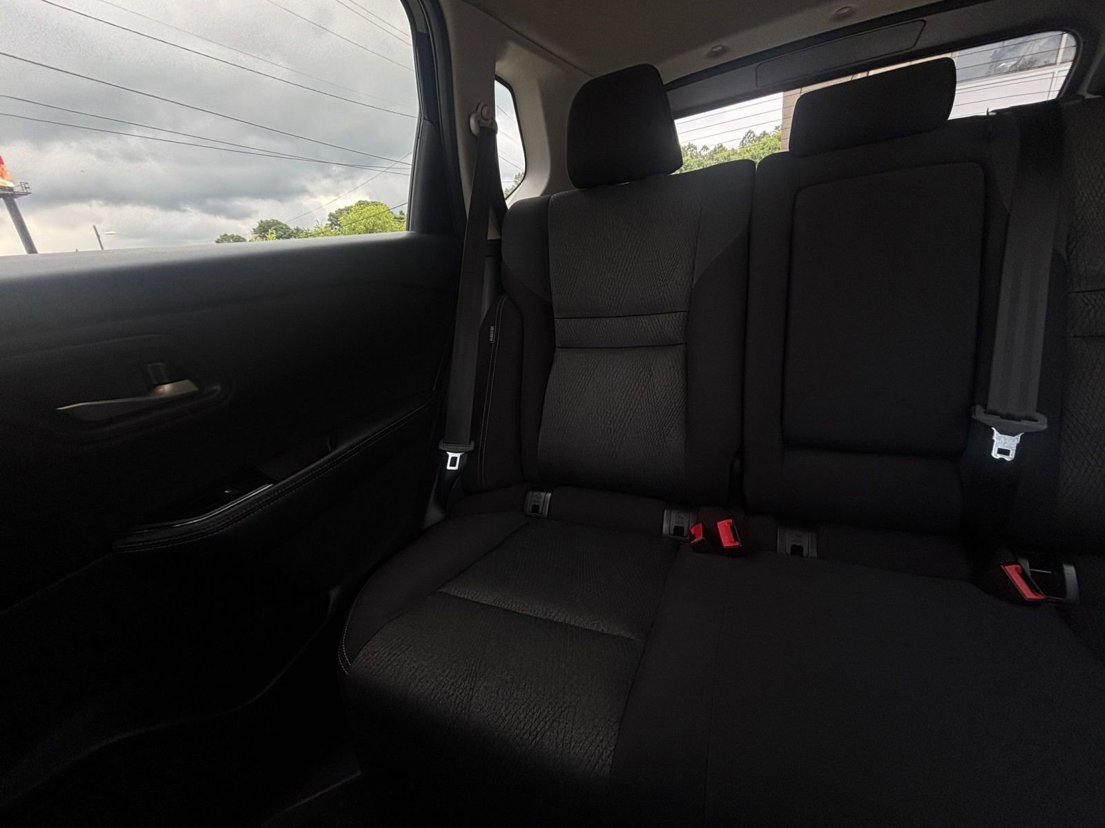 Used 2025 Nissan Rogue SV FWD image 41