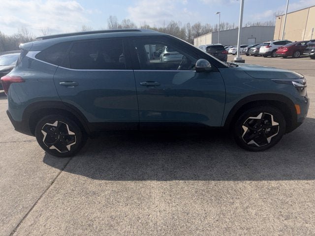 Used 2024 Kia Seltos EX FWD image 4