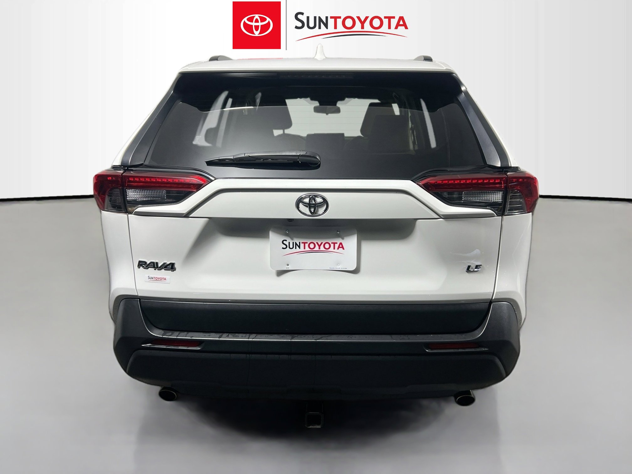 Used 2019 Toyota RAV4 LE image 5