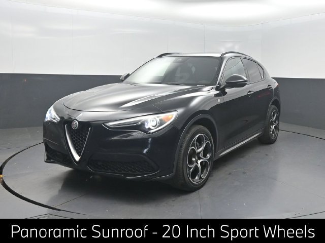 Used 2023 Alfa Romeo Stelvio Ti AWD/4WD image 1