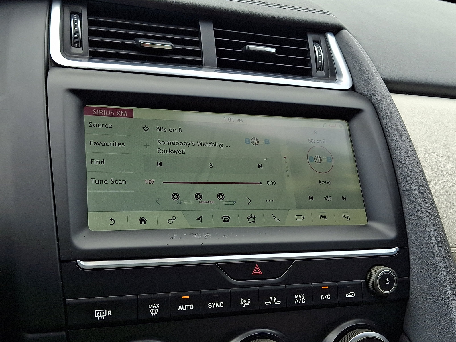 Certified 2020 Jaguar E-PACE SE AWD/4WD image 19