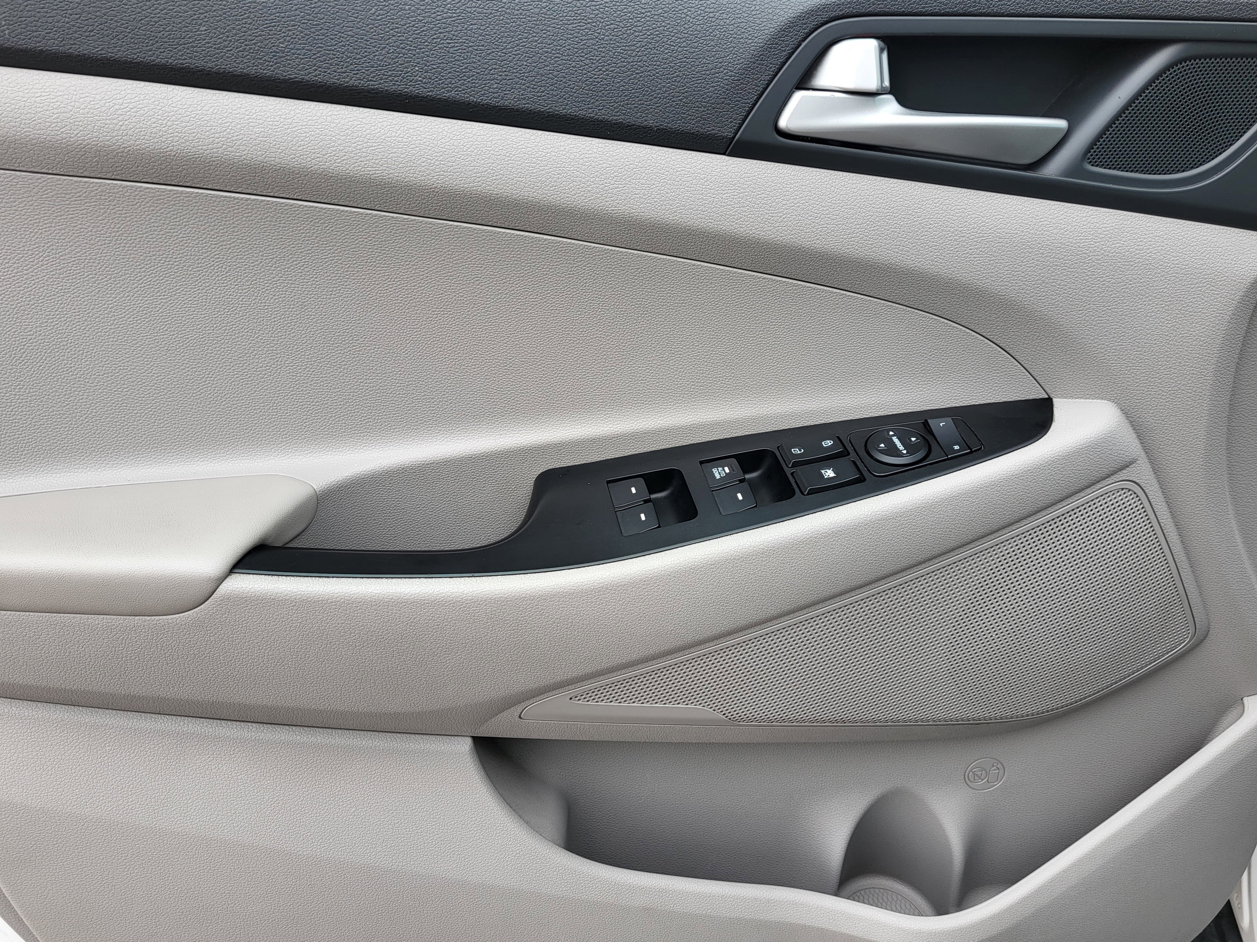 Used 2020 Hyundai Tucson SE image 21