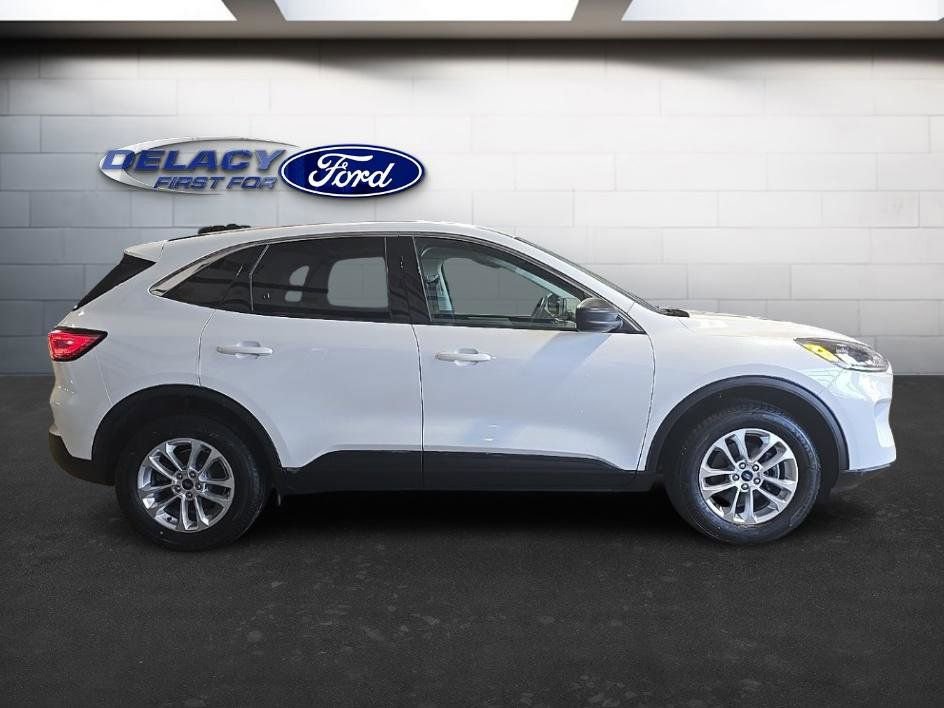 Used 2022 Ford Escape SE w/ Convenience Package image 6