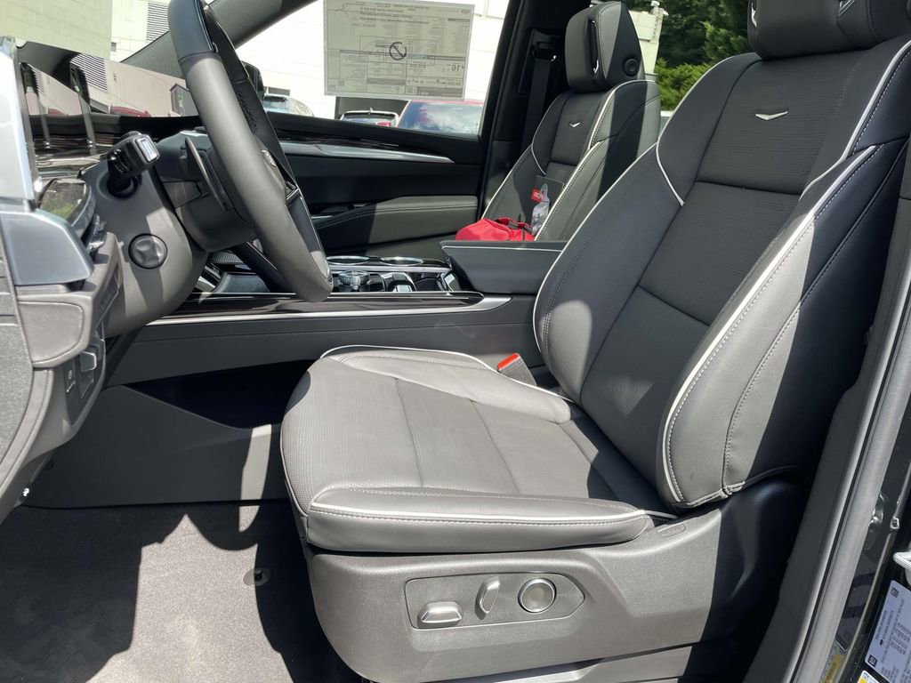New 2025 Cadillac Escalade ESV Premium Luxury image 23