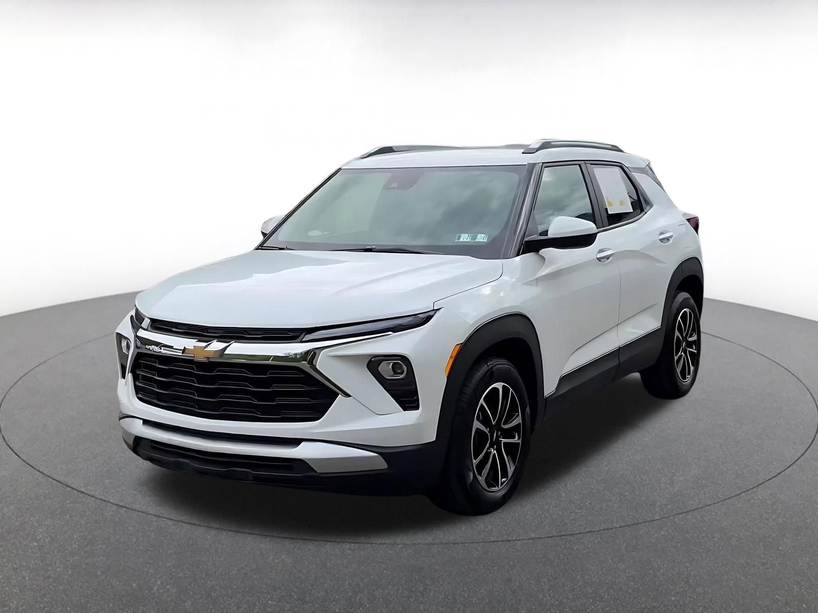 Used 2025 Chevrolet TrailBlazer LT FWD image 7