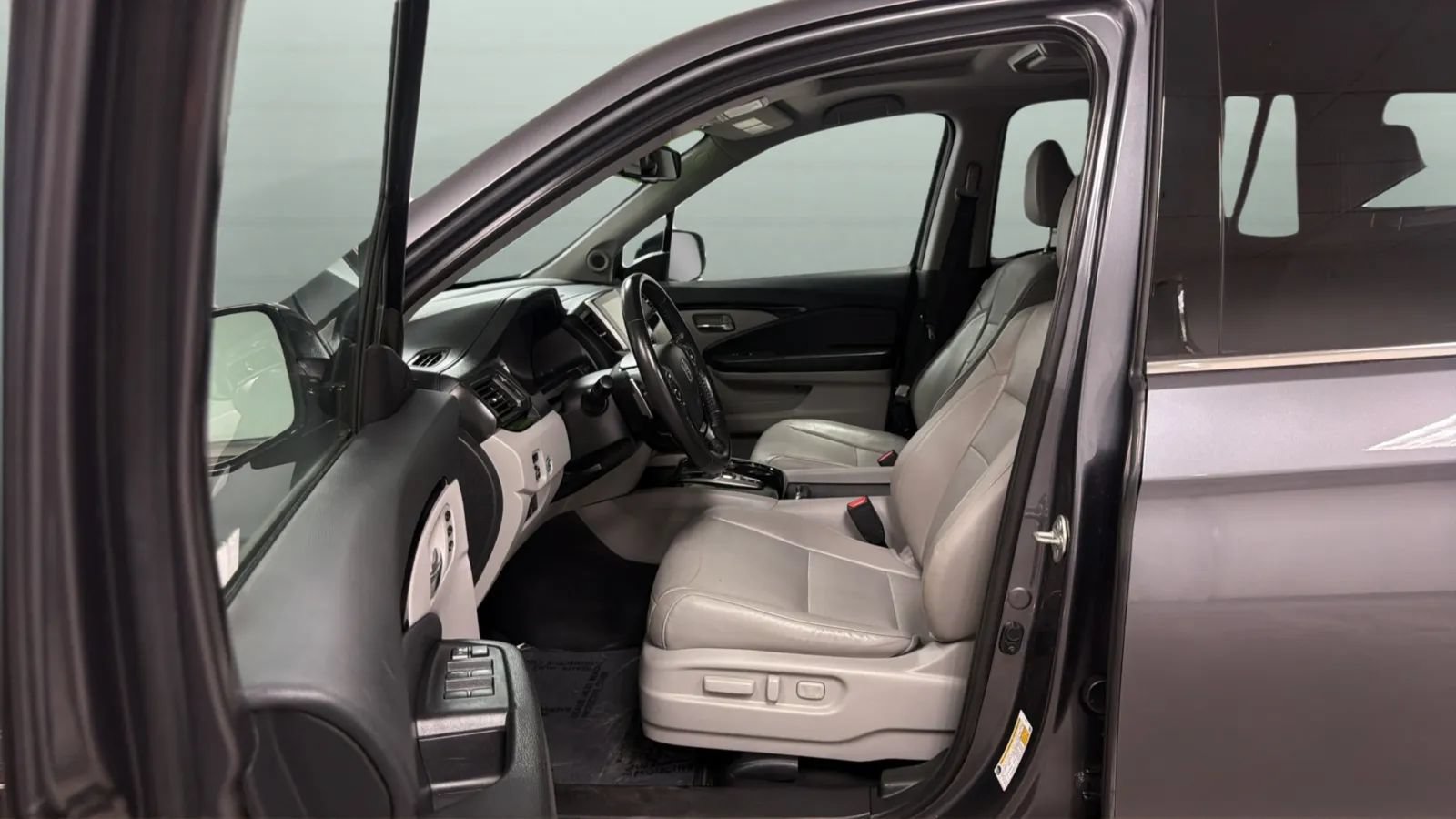 Used 2018 Honda Pilot Elite image 21