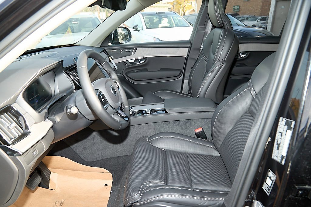 New 2026 Volvo XC90 B6 Ultra image 17