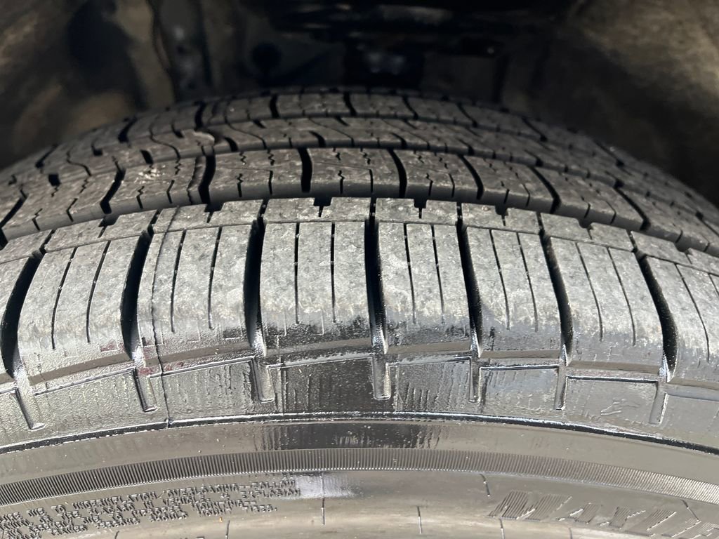 Certified 2022 Toyota Sienna Platinum image 32