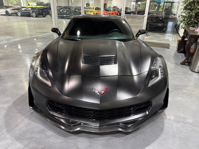 Used 2017 Chevrolet Corvette Grand Sport w/ Carbon Flash Badge Package RWD image 2