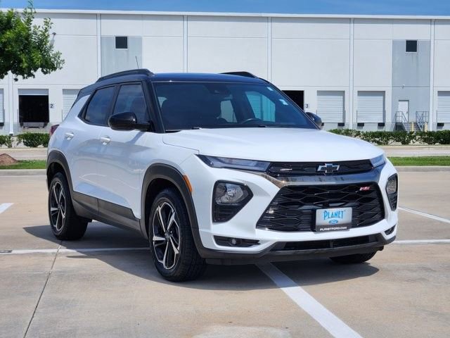 Used 2022 Chevrolet TrailBlazer RS FWD image 3