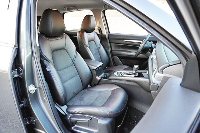 Used 2021 MAZDA CX-5 Touring image 12