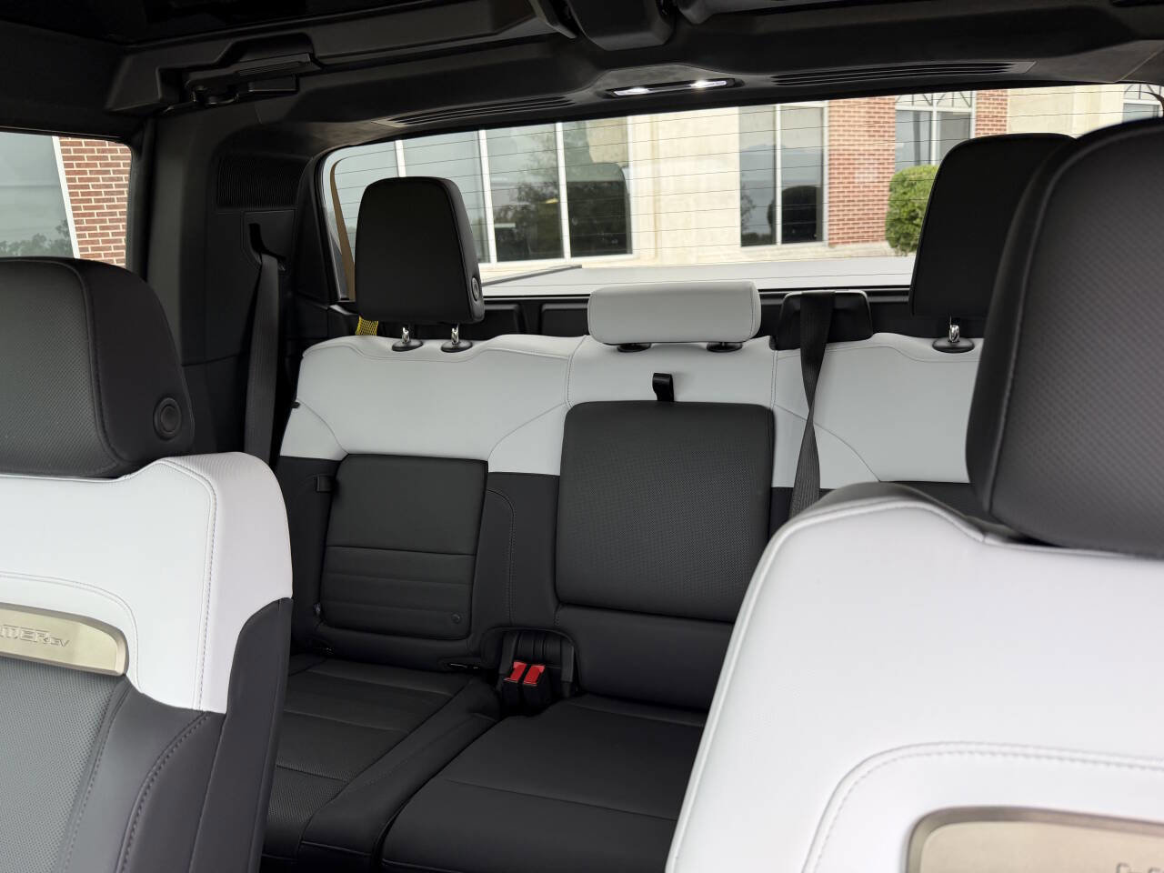 Used 2025 GMC Hummer EV 2X AWD/4WD image 25