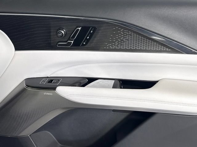 Certified 2023 Cadillac Lyriq 2WD image 28