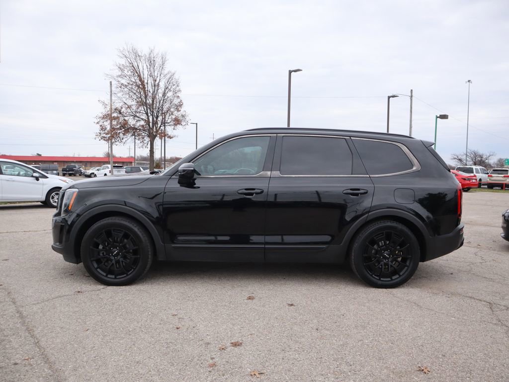 Used 2022 Kia Telluride SX w/ SX Prestige Package image 4