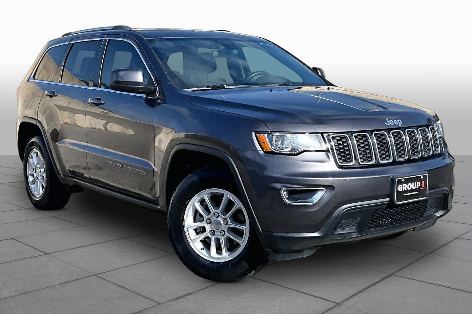 Used 2020 Jeep Grand Cherokee Laredo RWD image 5