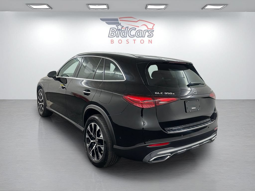Used 2025 Mercedes-Benz GLC 350e 4MATIC image 6