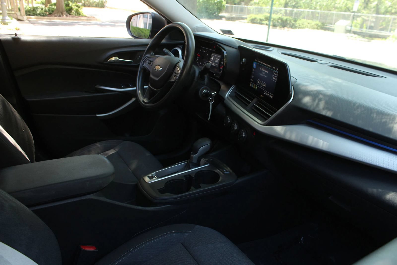 Used 2024 Chevrolet Trax LS w/ Driver Confidence Package FWD image 25