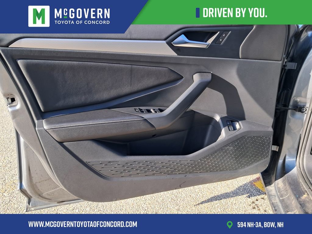 Used 2024 Volkswagen Jetta Sport image 11