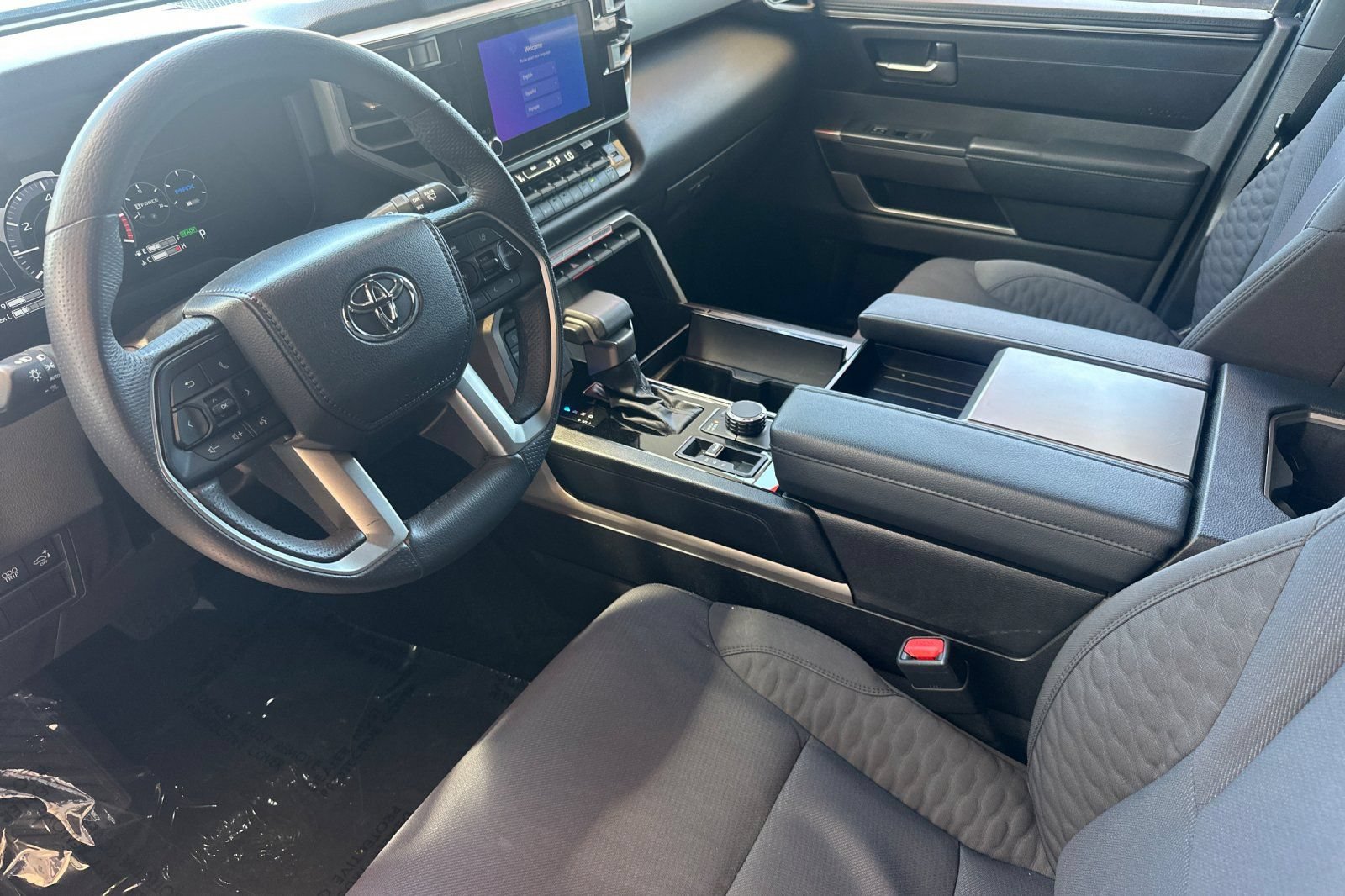 Certified 2025 Toyota Sequoia SR5 AWD/4WD image 12