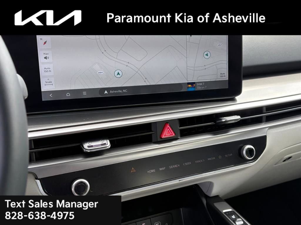 Certified 2025 Kia Sorento EX w/ Panoramic Sunroof Package image 9