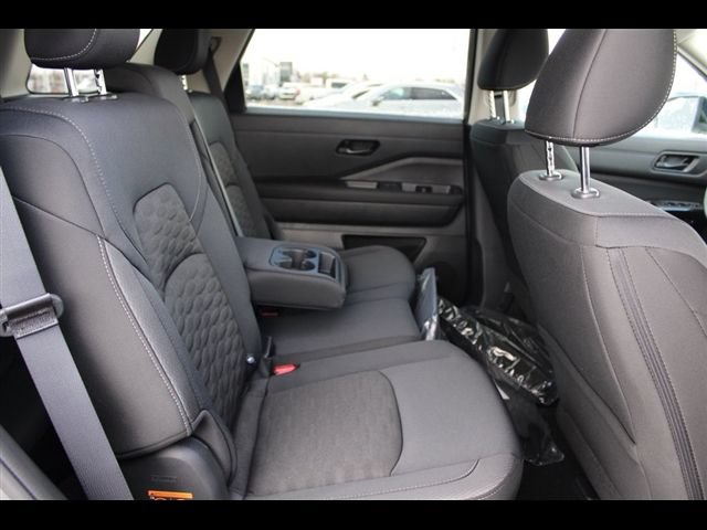 New 2026 Nissan Pathfinder SV AWD/4WD image 17